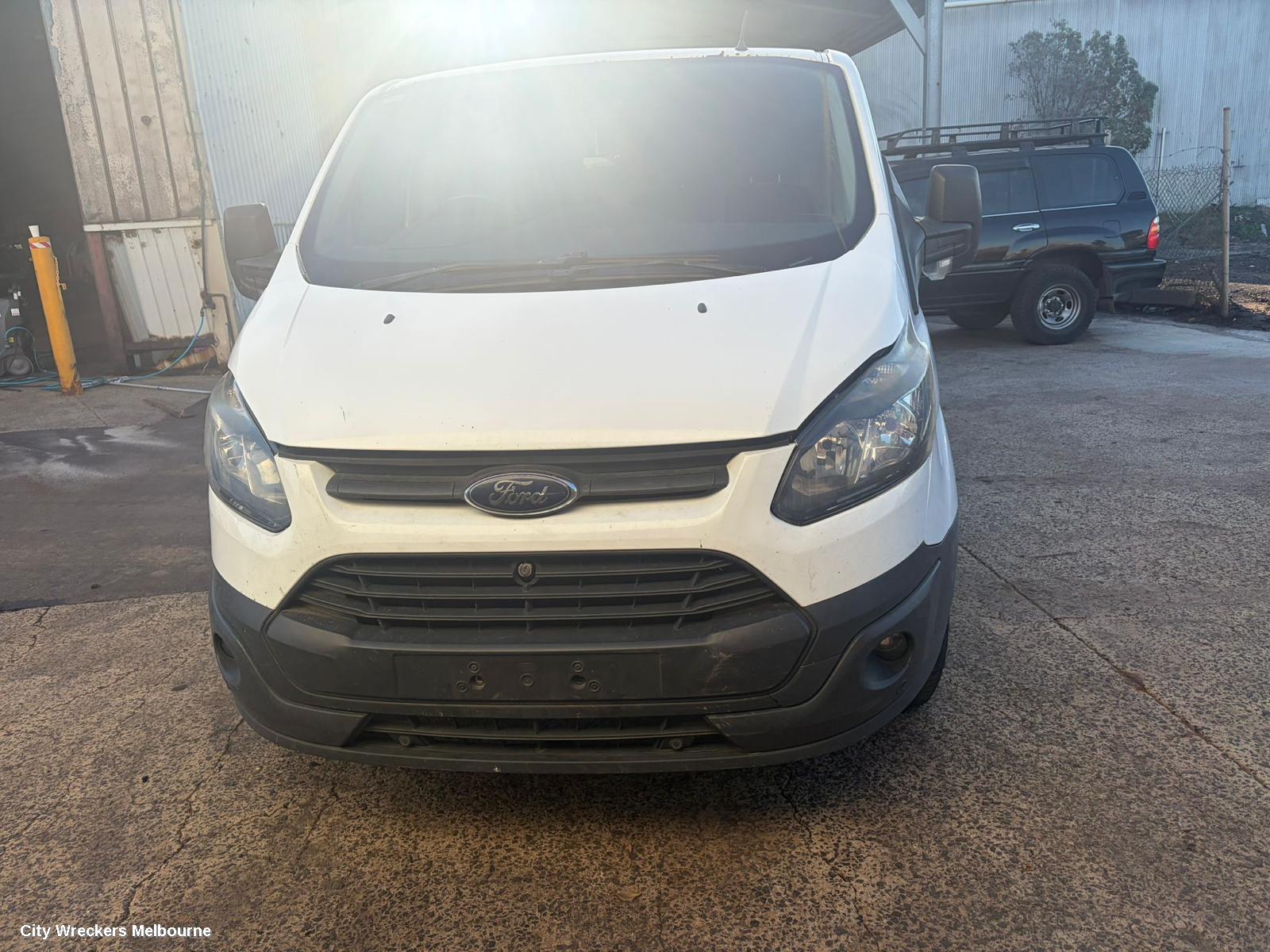 FORD TRANSIT CUSTOM LEFT FRONT HUB ASSEMBLY, VN, 09/2013 - 04/2019