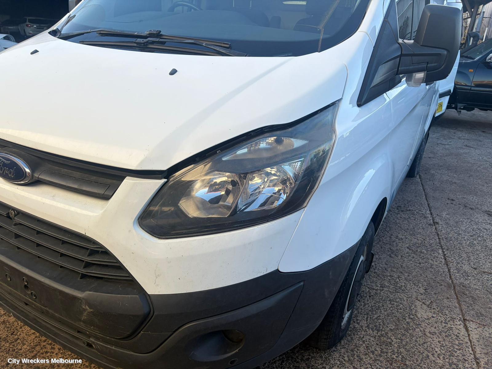 FORD TRANSIT CUSTOM LEFT FRONT HUB ASSEMBLY, VN, 09/2013 - 04/2019
