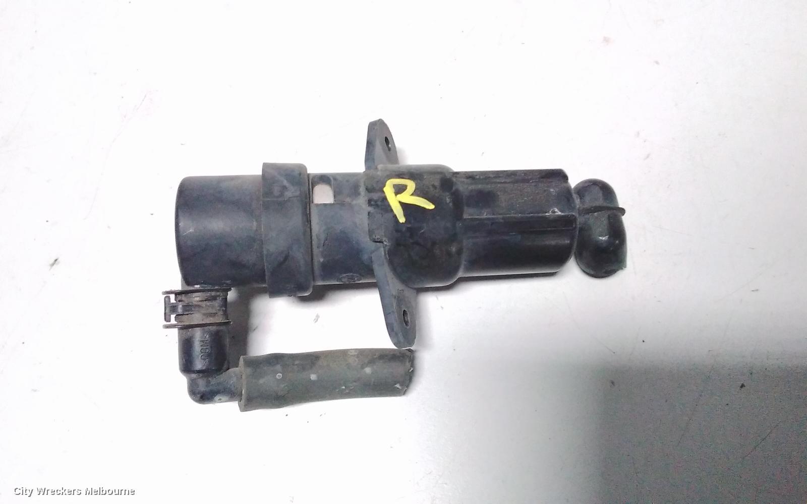BMW 7 SERIES HEADLAMP WASHER JET