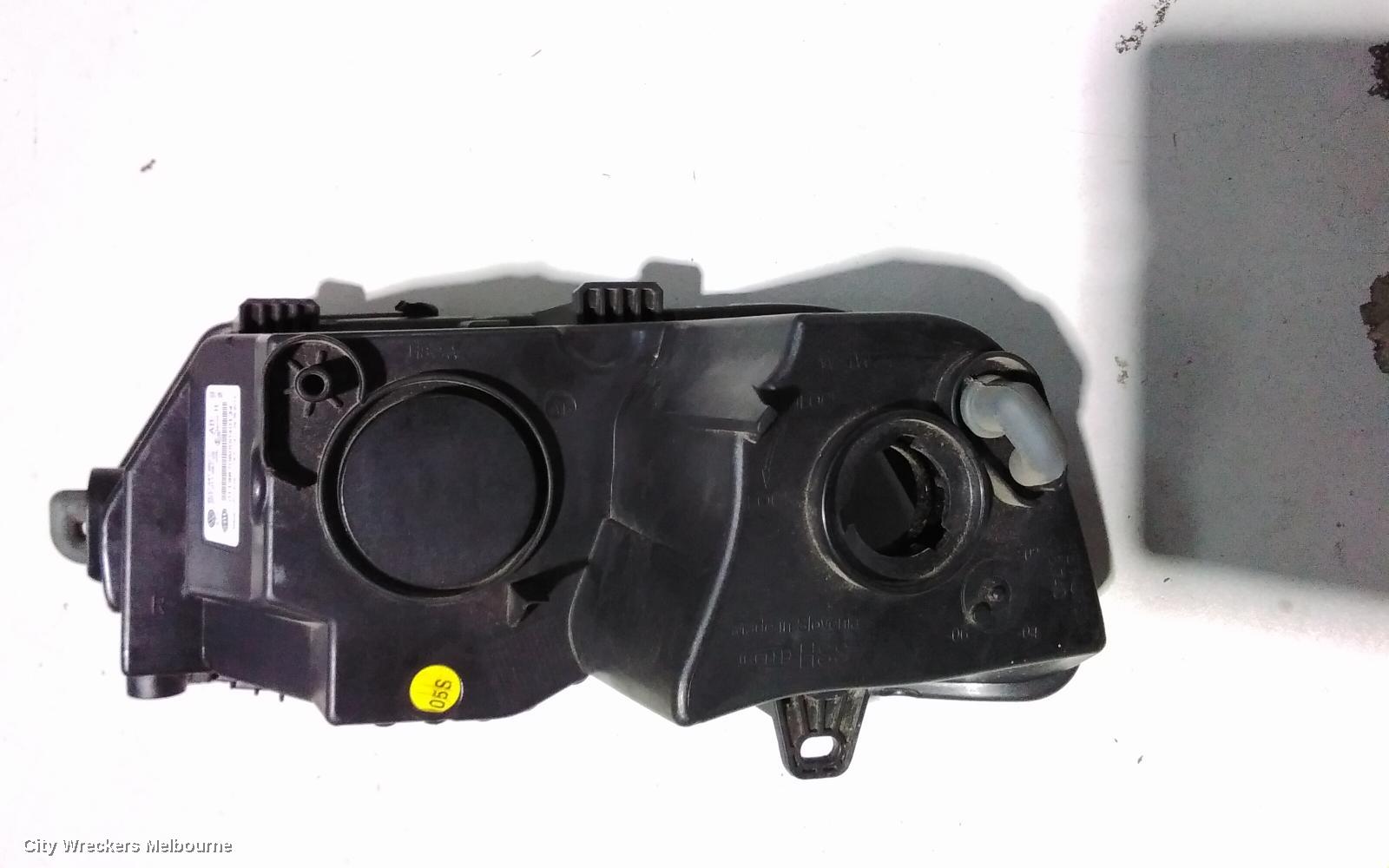 VOLKSWAGEN POLO FOG LAMP