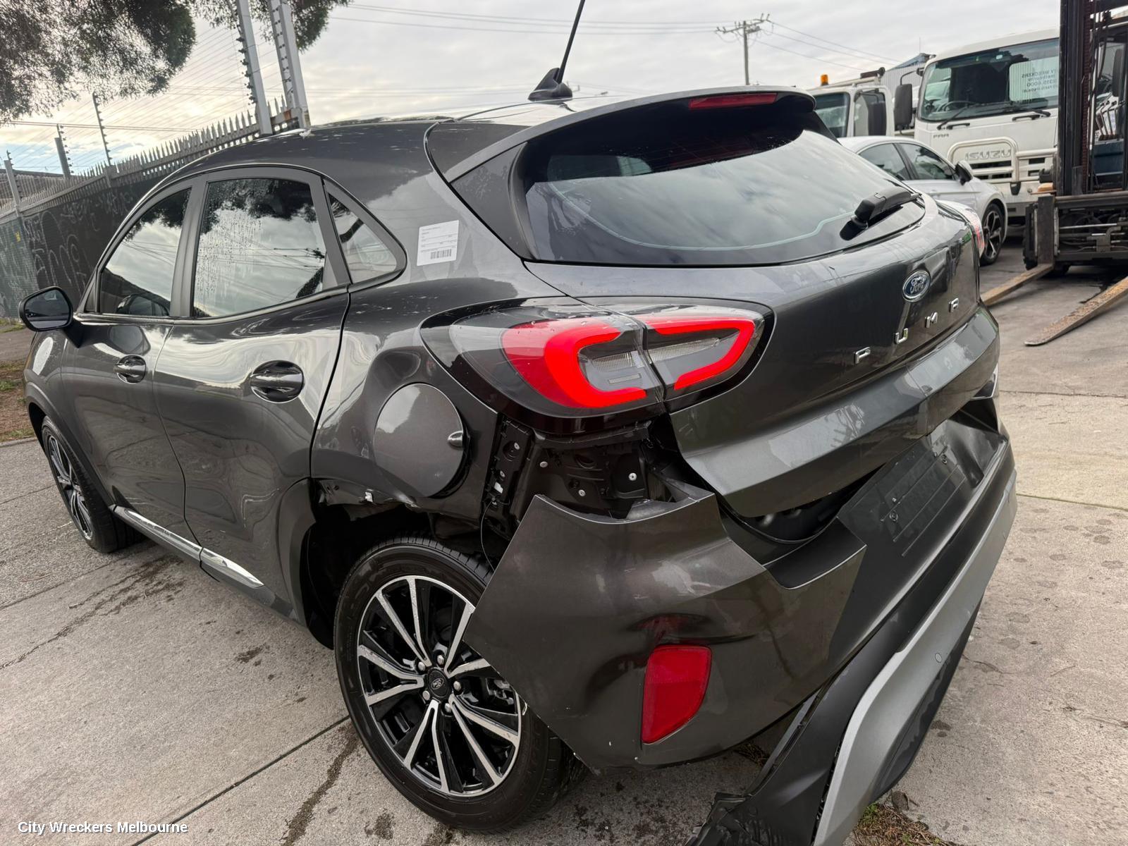 FORD PUMA LEFT GUARD LINER, FRONT, JK, 03/2020 ONWARDS