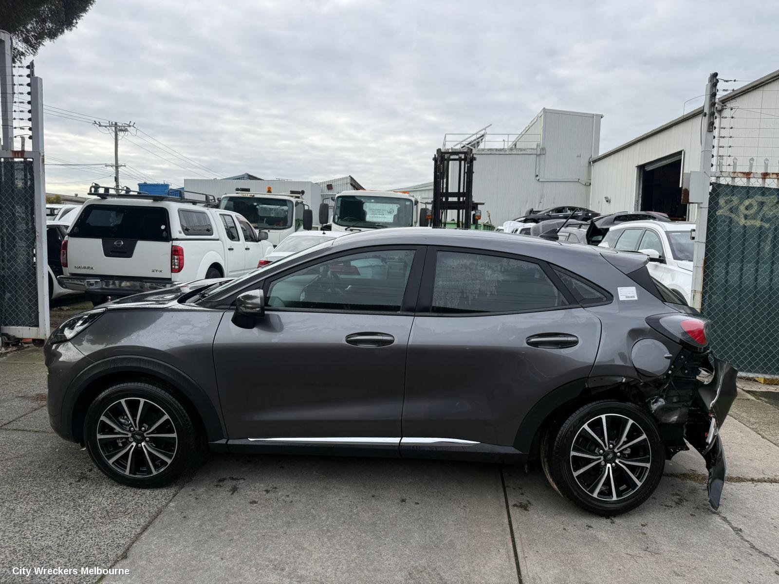 FORD PUMA LEFT GUARD LINER, FRONT, JK, 03/2020 ONWARDS