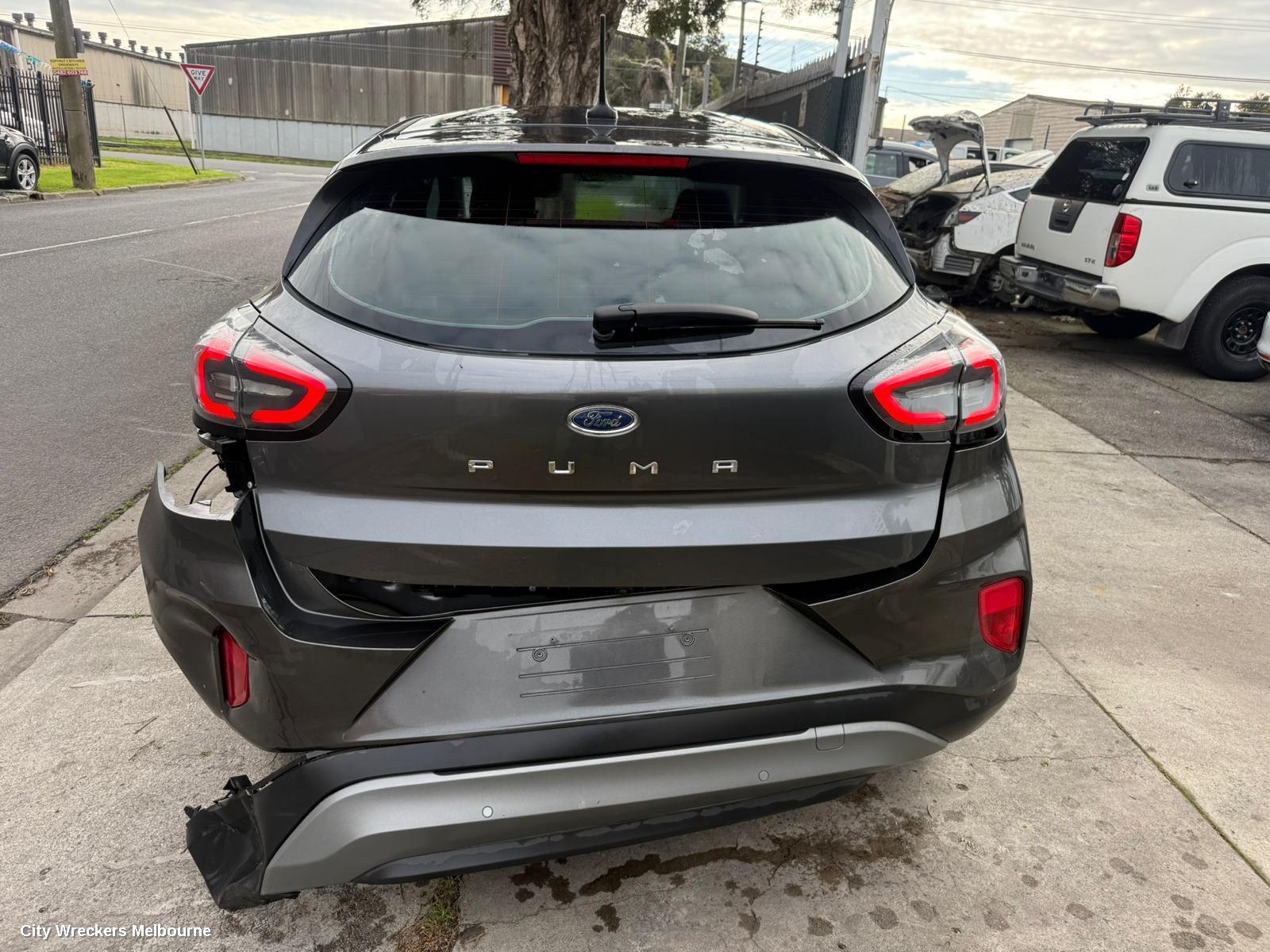 FORD PUMA LEFT GUARD LINER, FRONT, JK, 03/2020 ONWARDS
