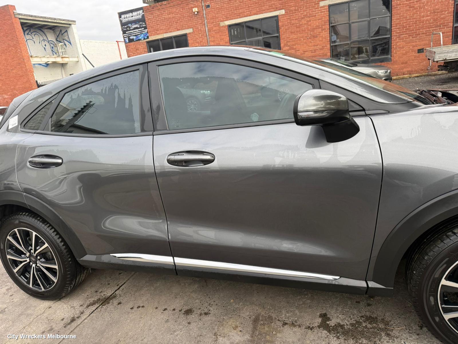 FORD PUMA LEFT GUARD LINER, FRONT, JK, 03/2020 ONWARDS