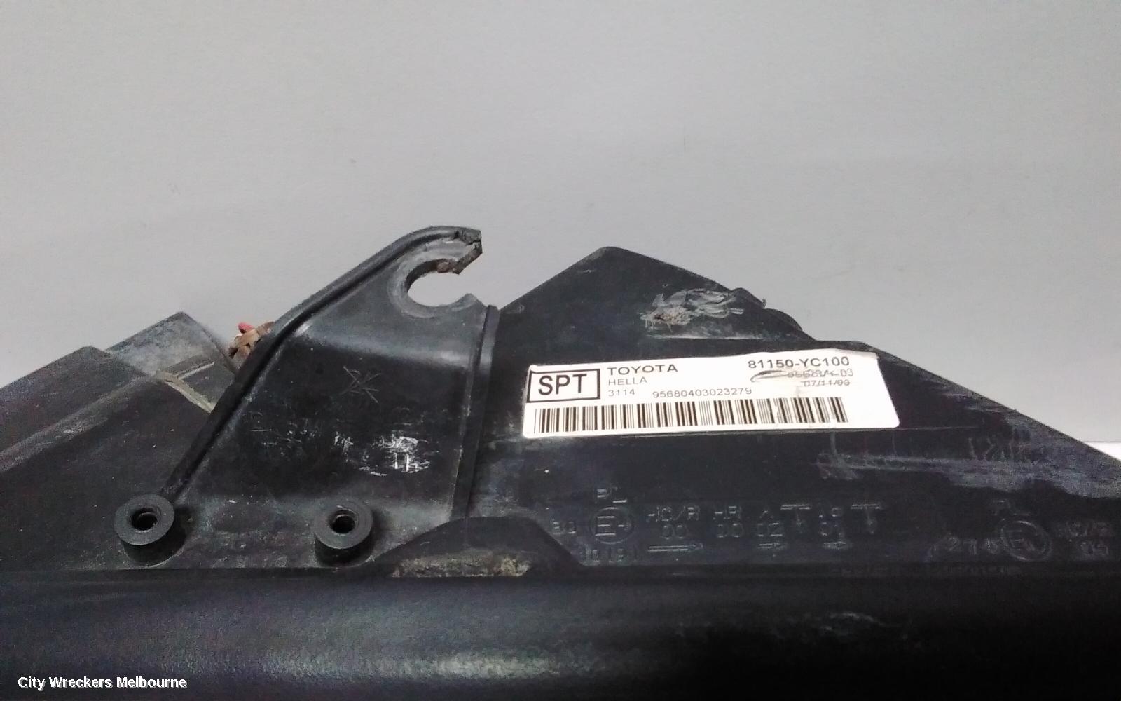TOYOTA CAMRY LEFT HEADLAMP, SK36, SPORTIVO, BLACK INSERT TYPE, 08/2002 - 09/2004