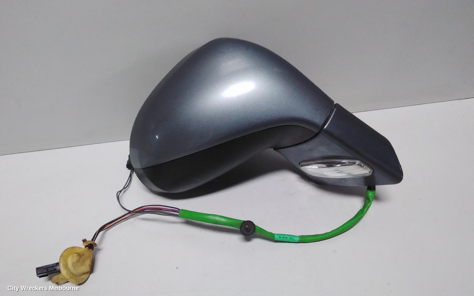 PEUGEOT 308 RIGHT DOOR MIRROR, T7, HATCH/WAGON, MANUAL FOLDING, 2 PLUG TYPE, 09/2007 - 12/2013