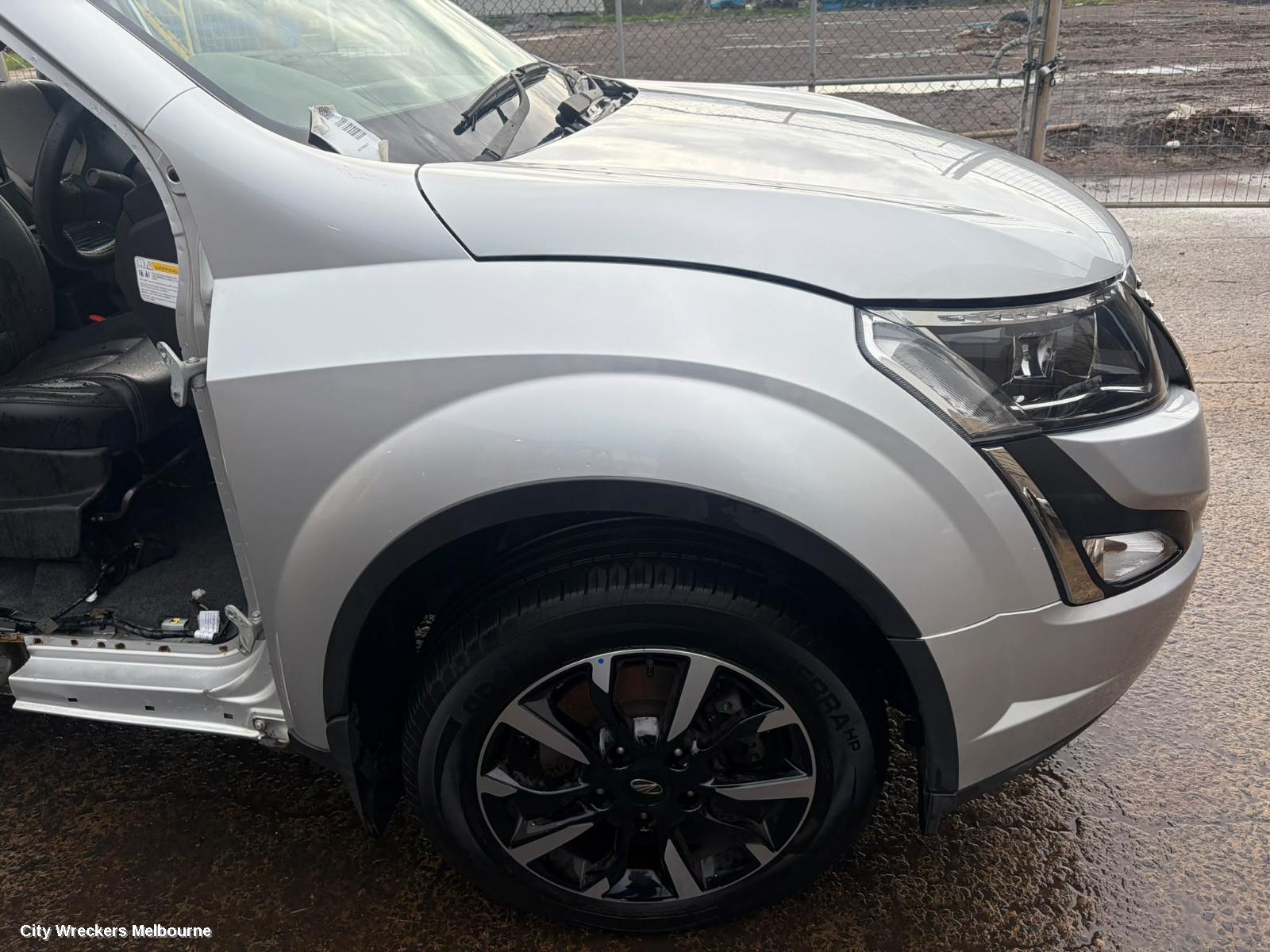 MAHINDRA XUV500 CONSOLE, 06/2012 - 12/2021
