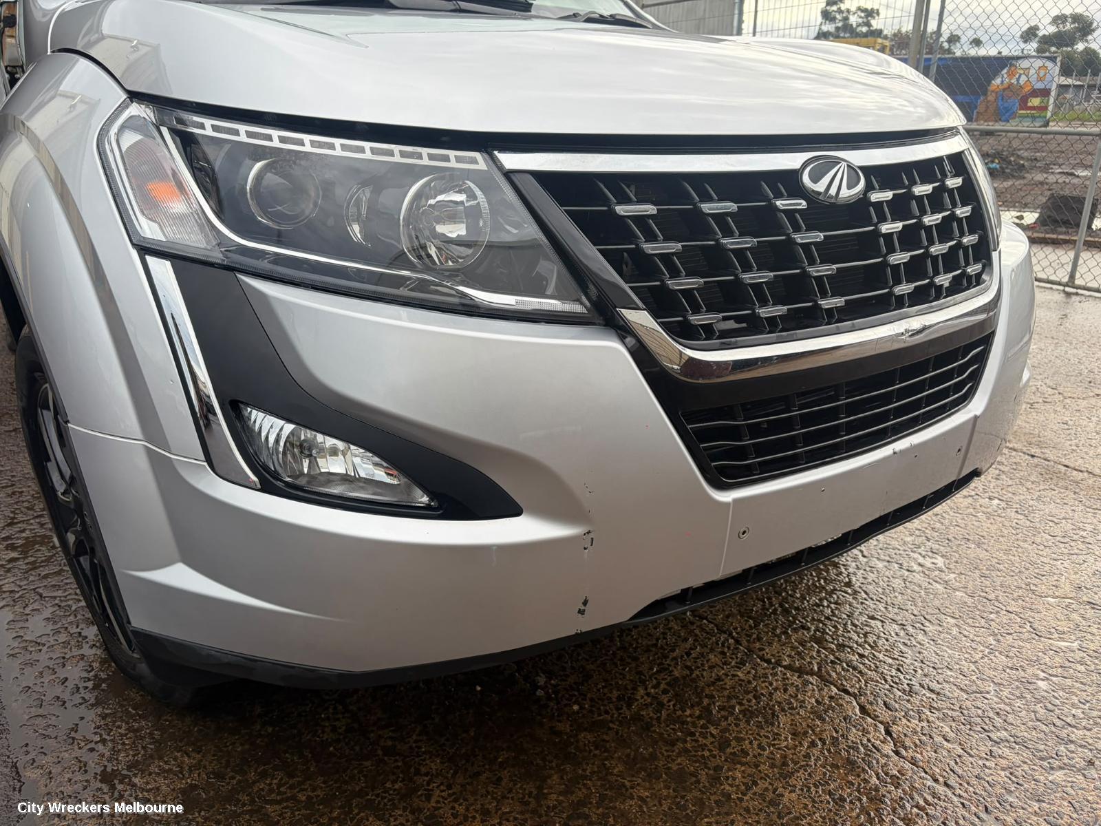 MAHINDRA XUV500 CONSOLE, 06/2012 - 12/2021