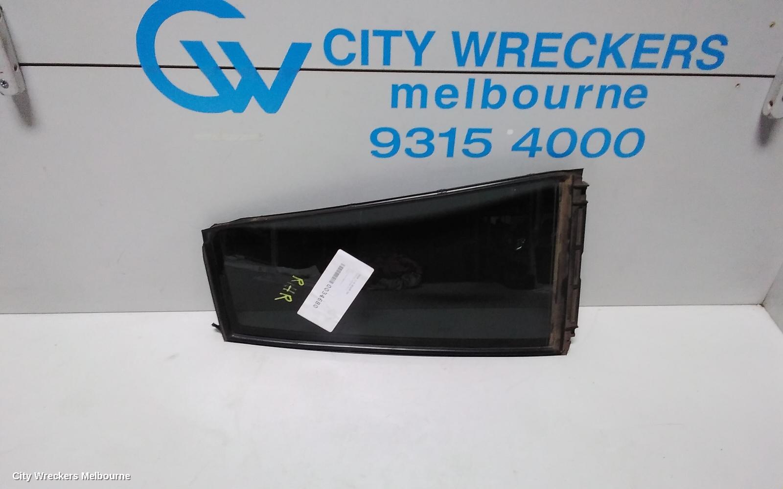 TOYOTA KLUGER RIGHT REAR 1/4 DOOR GLASS, GSU40-GSU45, 05/2007 - 02/2014