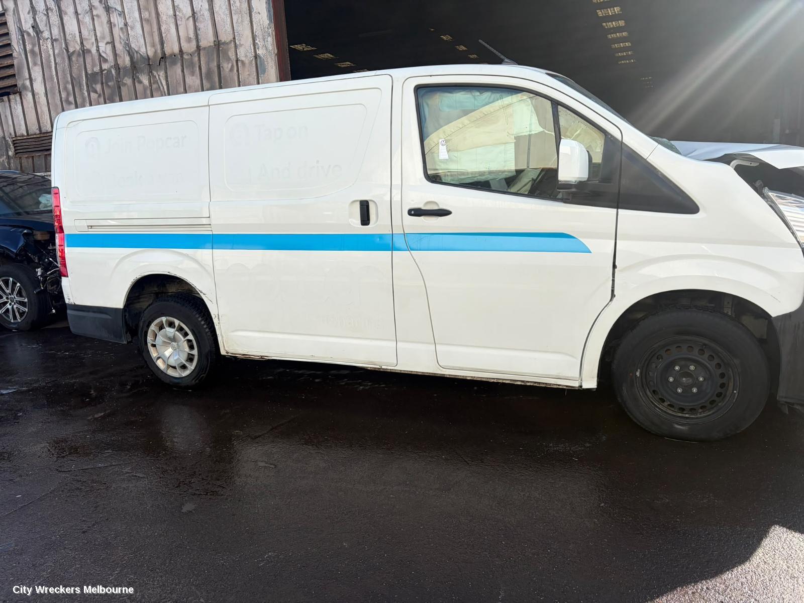 TOYOTA HIACE RIGHT FRONT HUB ASSEMBLY, 300 SERIES, 02/2019 ONWARDS