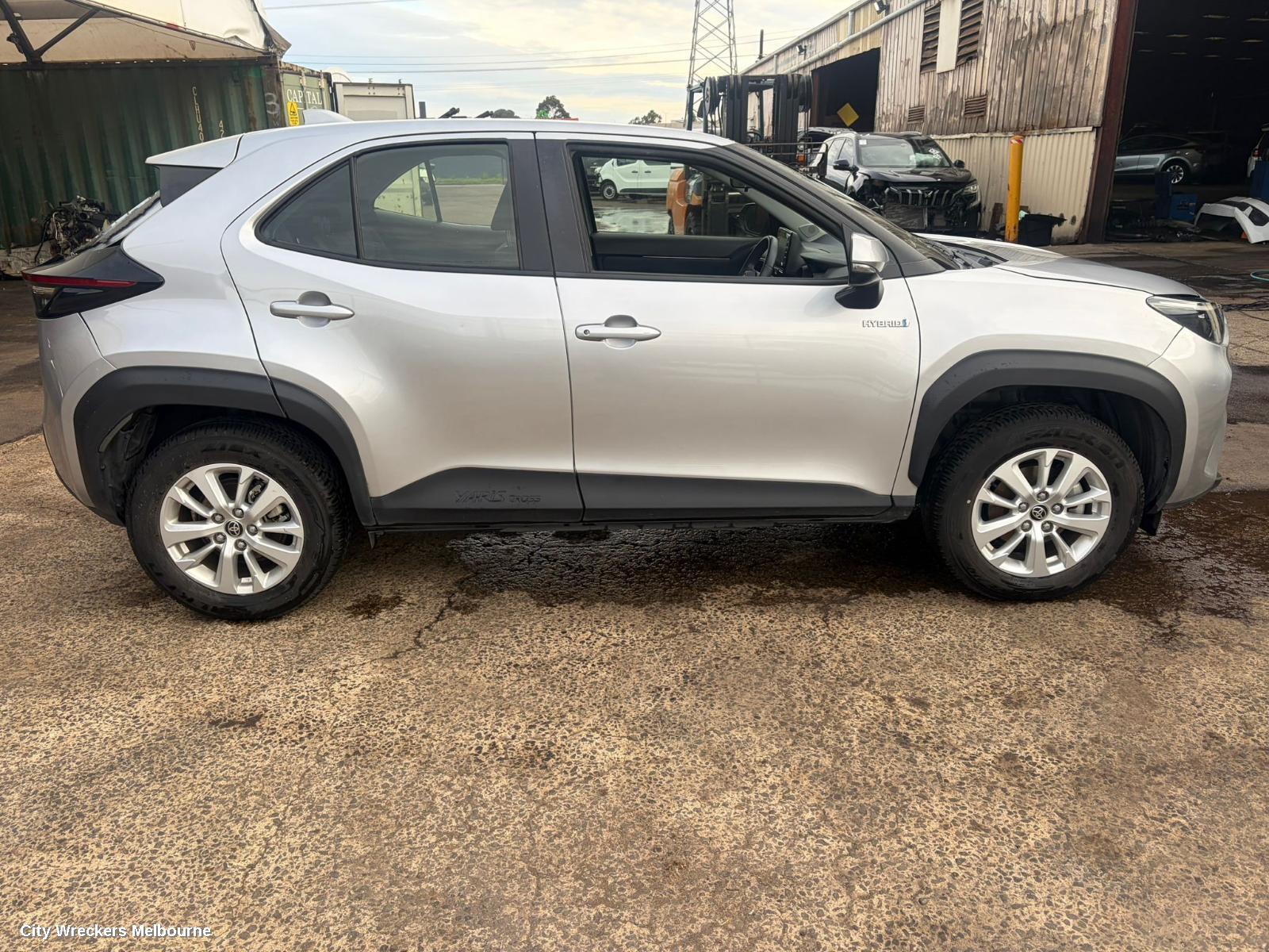 TOYOTA YARIS CROSS COMBINATION SWITCH, XP210, ELECT PARK SWITCH, 06/2020