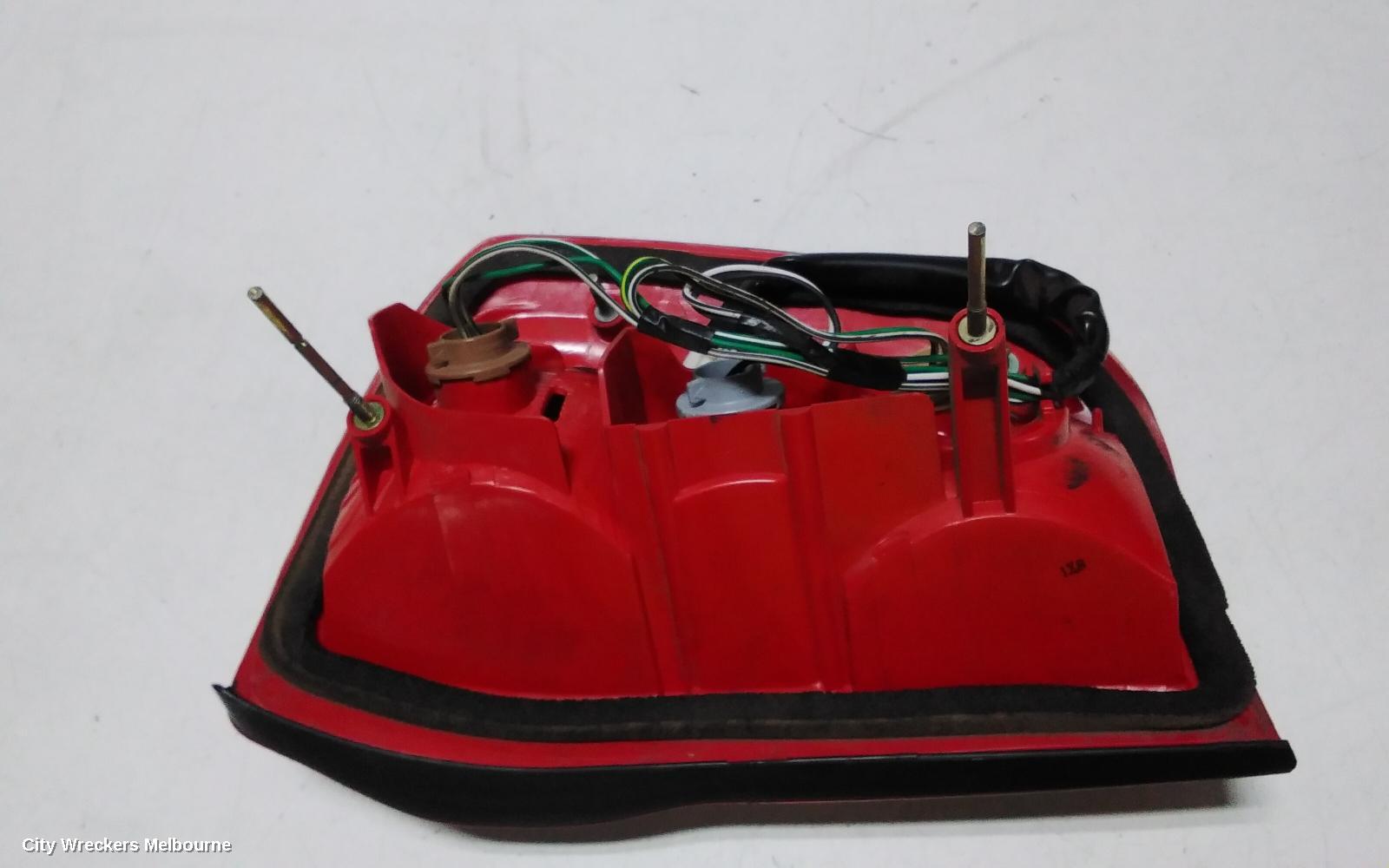 TOYOTA RAV4 LEFT TAILLIGHT, ACA2#R, LENS # 42-26, 07/2000 - 07/2003