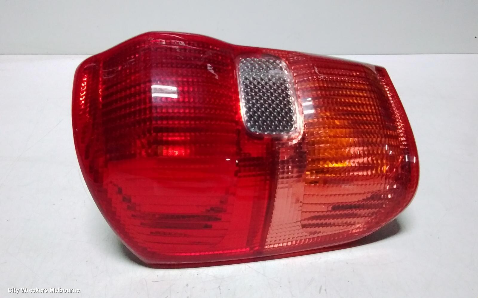 TOYOTA RAV4 LEFT TAILLIGHT, ACA2#R, LENS # 42-26, 07/2000 - 07/2003