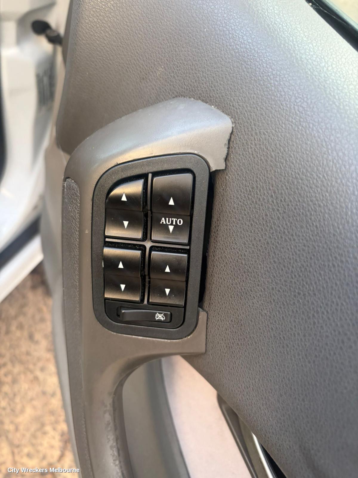 FORD FALCON STEERING COLUMN, BA, STEERING COLUMN/IGNITION W/ KEY, COLUMN SHIFT TYPE, 10/2002 - 10/2005