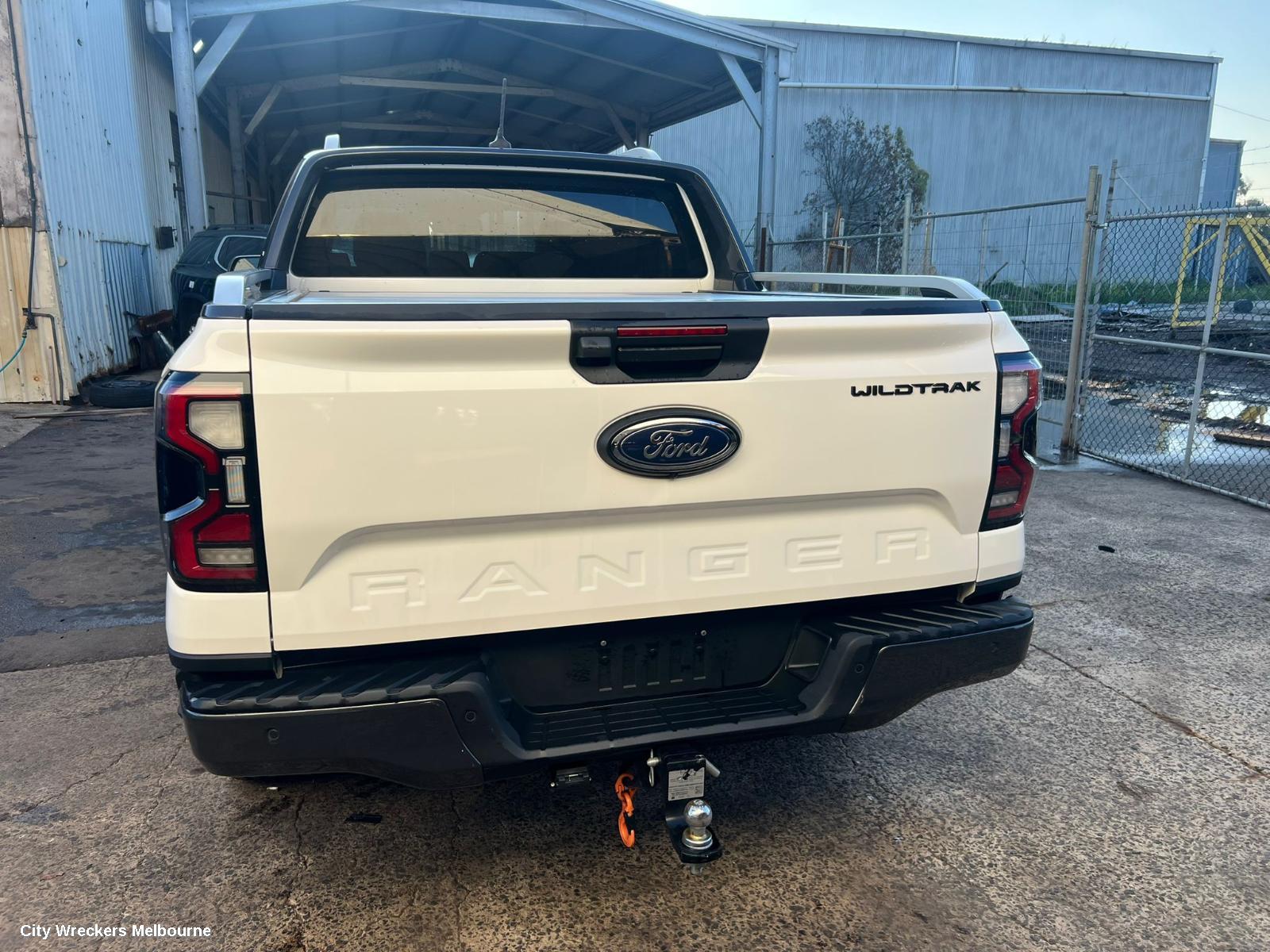 FORD RANGER TONNEAU/COVER, MOUNTAIN TOP ROLL DECK, DUAL CAB, WILDTRAK, RA, 05/2022 ONWARDS