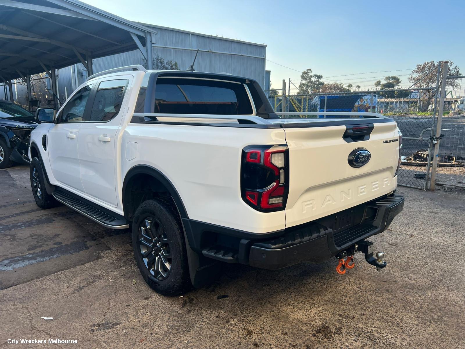 FORD RANGER TONNEAU/COVER, MOUNTAIN TOP ROLL DECK, DUAL CAB, WILDTRAK, RA, 05/2022 ONWARDS