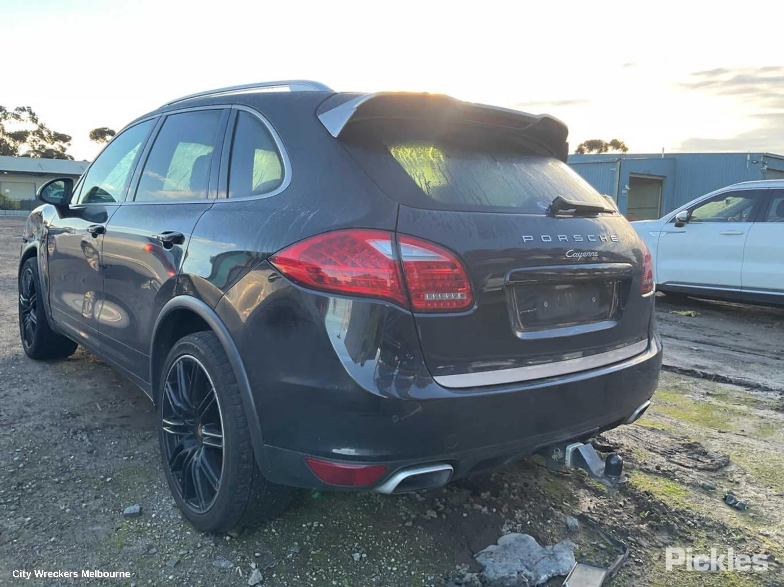 PORSCHE CAYENNE BONNET, 92A, 07/2010 - 10/2014