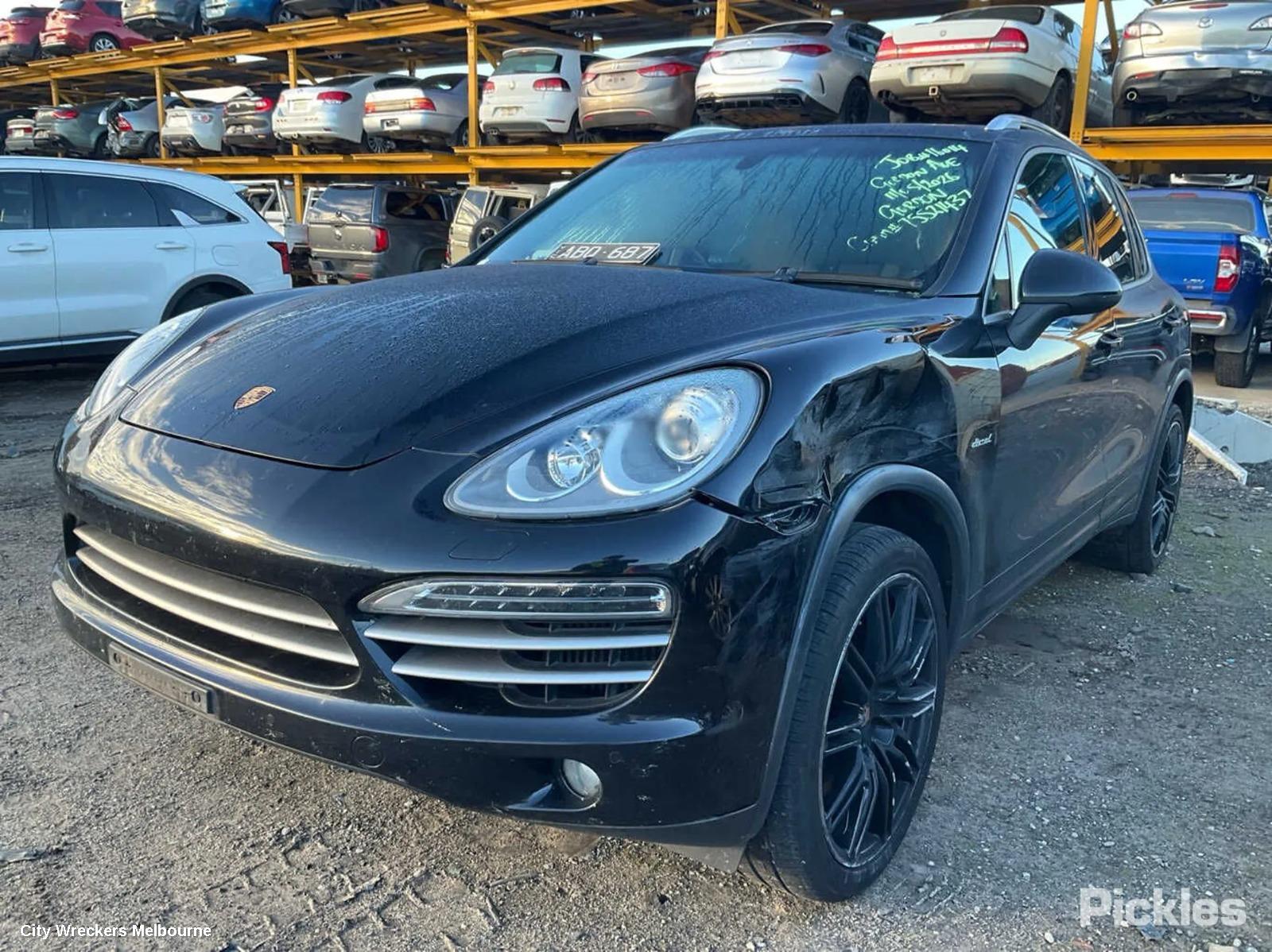 PORSCHE CAYENNE BONNET, 92A, 07/2010 - 10/2014