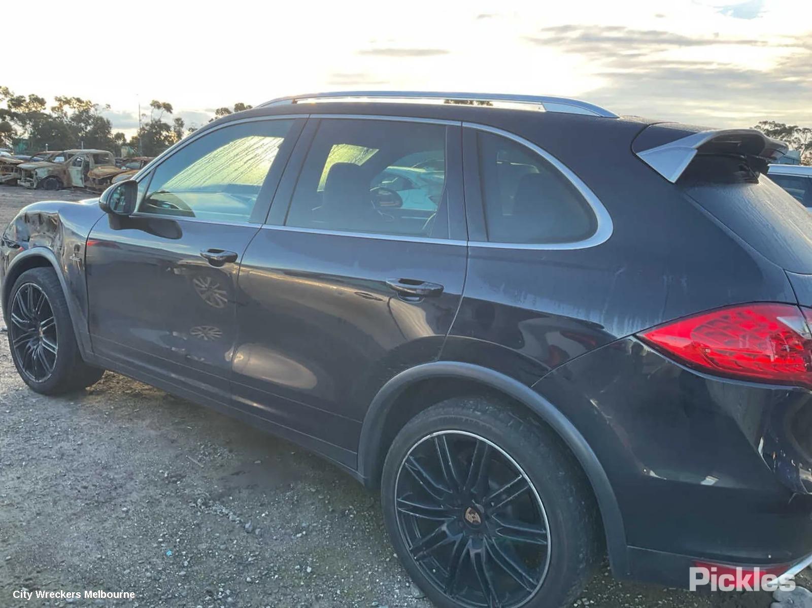PORSCHE CAYENNE BONNET, 92A, 07/2010 - 10/2014