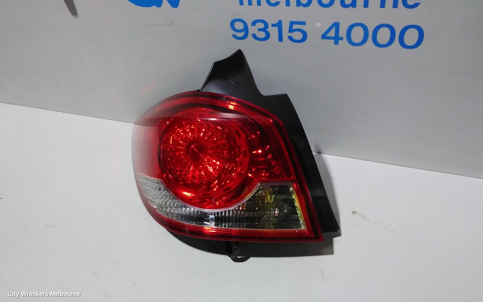 HOLDEN CRUZE LEFT TAILLIGHT, JH, HATCH, IN BODY, 03/2011 - 01/2017