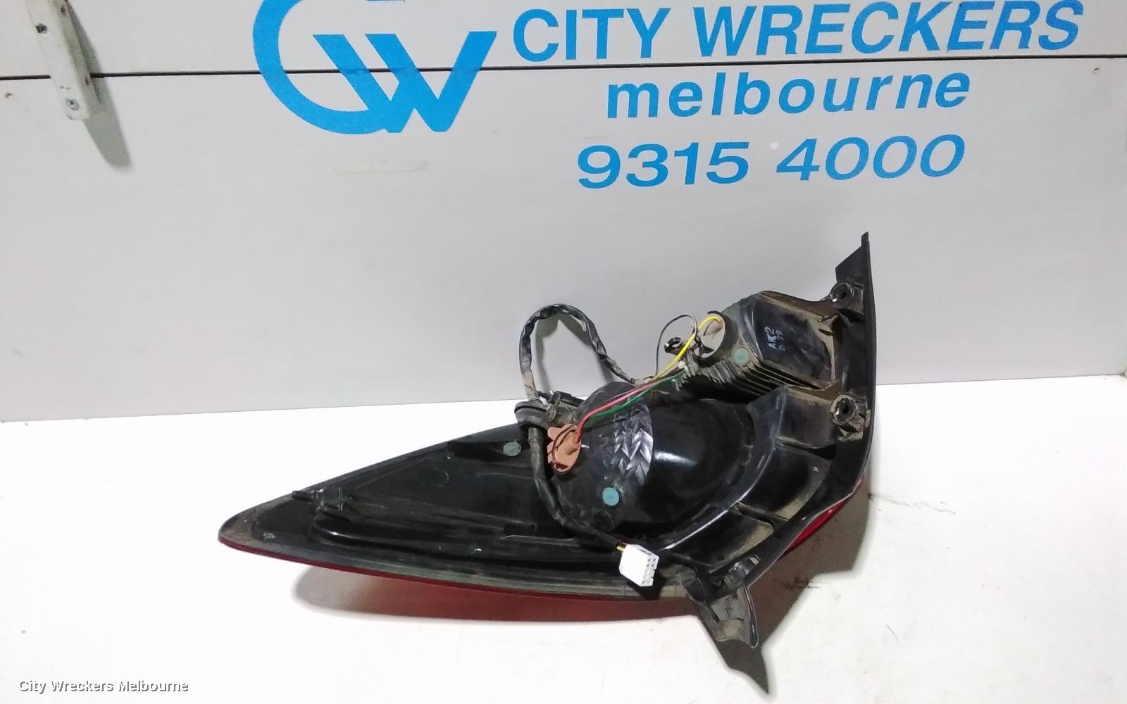 HOLDEN CRUZE LEFT TAILLIGHT, JH, HATCH, IN BODY, 03/2011 - 01/2017