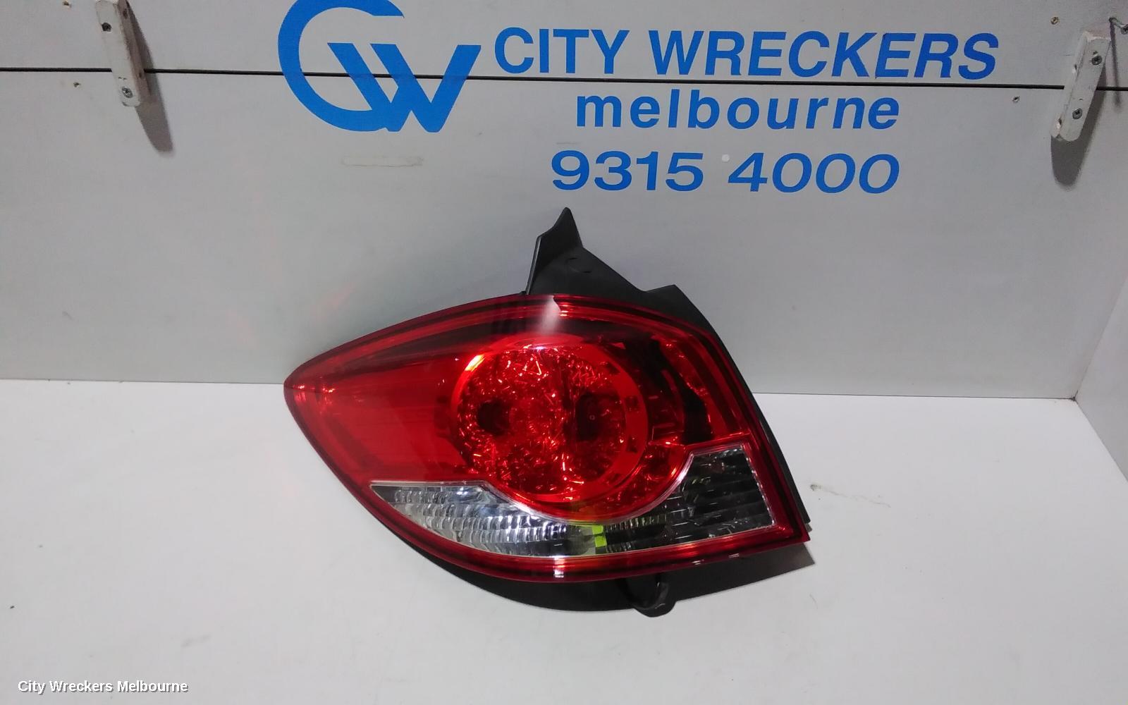 HOLDEN CRUZE LEFT TAILLIGHT, JH, HATCH, IN BODY, 03/2011 - 01/2017