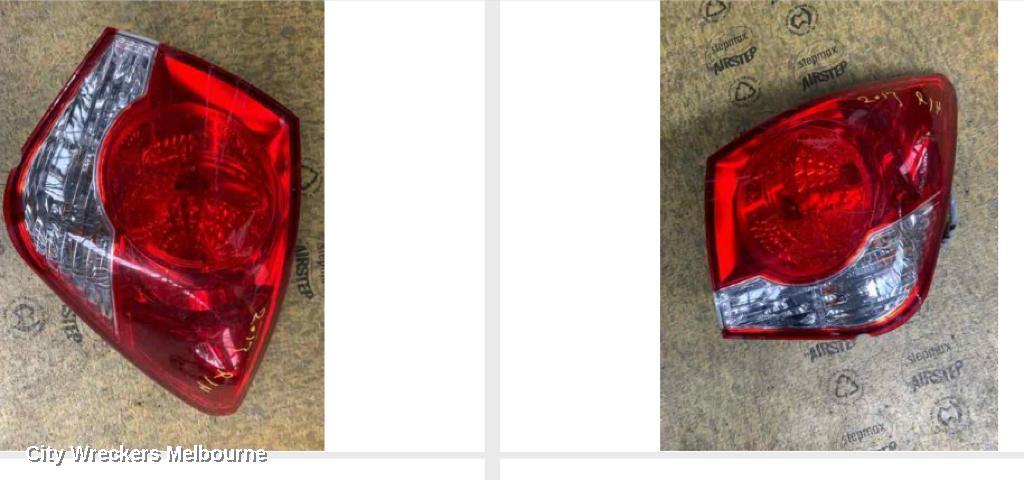 HOLDEN CRUZE RIGHT TAILLIGHT, JH, HATCH, IN BODY, 03/2011 - 01/2017