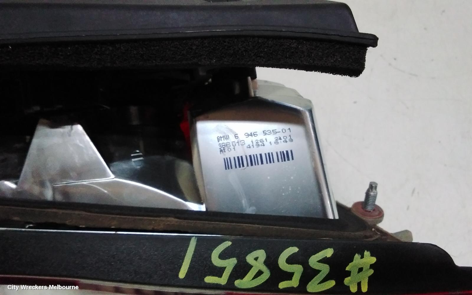 BMW 3 SERIES LEFT TAILLIGHT, E46, SEDAN, CLEAR FLASHER TYPE, 10/2001 - 01/2005