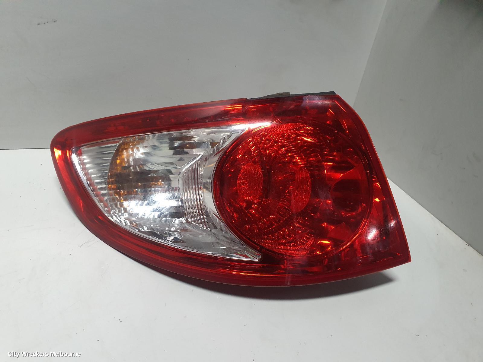 HYUNDAI SANTA FE LEFT TAILLIGHT, CM, IN BODY, 11/2005 - 09/2009