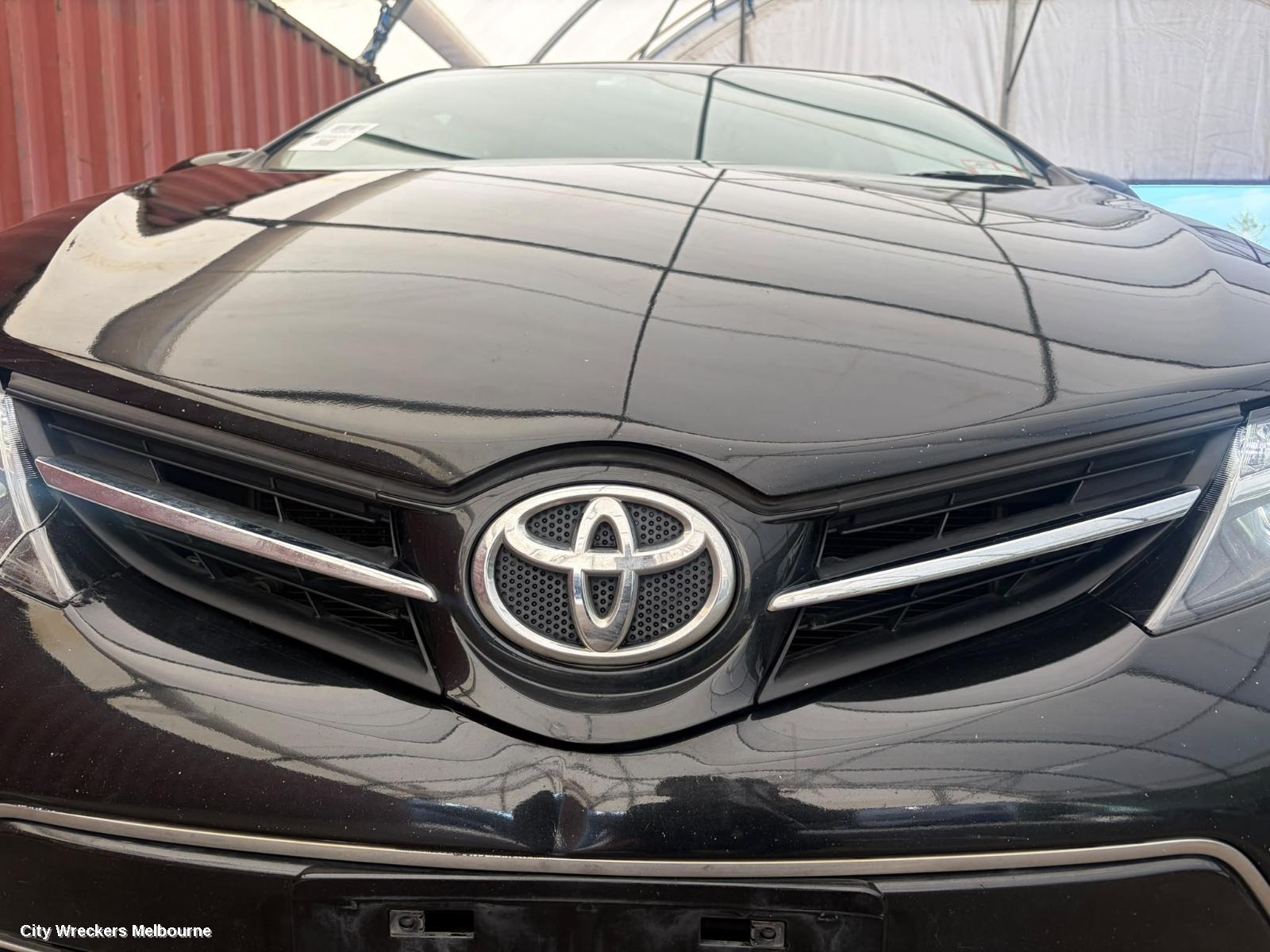 TOYOTA COROLLA COURTESY LIGHT, ZRE182R, FRONT, 10/2012 - 06/2018