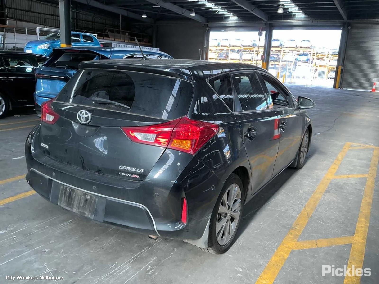 TOYOTA COROLLA RIGHT INDICATOR/FOG/SIDE, BUMPER FOGLAMP, ZRE182R, HATCH, 08/2012 - 03/2015