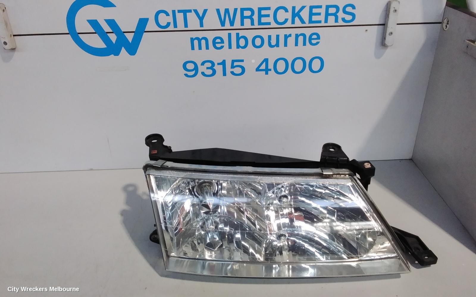 TOYOTA AVALON RIGHT HEADLAMP, MCX10R, HELLA LENS# 07-29, 07/2000 - 09/2003
