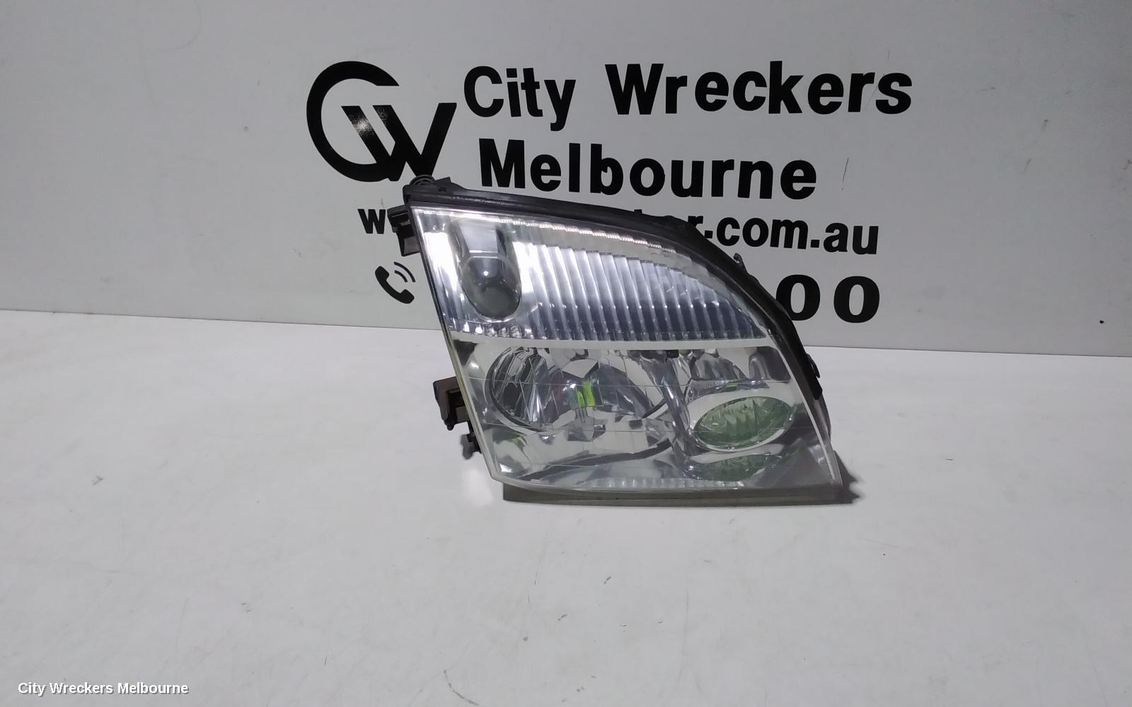 NISSAN XTRAIL RIGHT HEADLAMP, T30, YELLOW LENS TYPE, 10/2001 - 09/2007