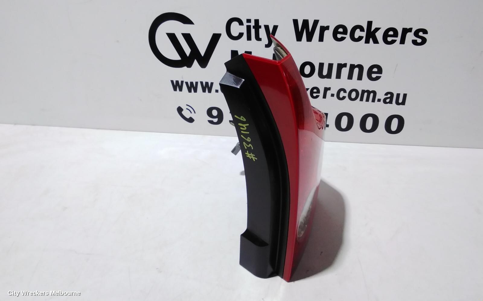 VOLVO XC90 RIGHT TAILLIGHT, LOWER, ROUND FLASHER, 07/2003 - 08/2006