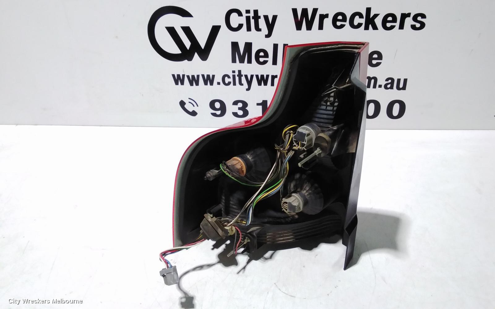 VOLVO XC90 RIGHT TAILLIGHT, LOWER, ROUND FLASHER, 07/2003 - 08/2006