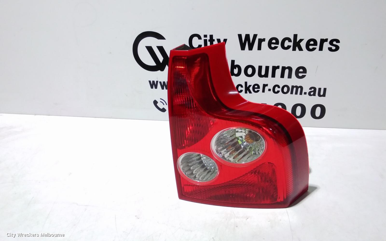 VOLVO XC90 RIGHT TAILLIGHT, LOWER, ROUND FLASHER, 07/2003 - 08/2006