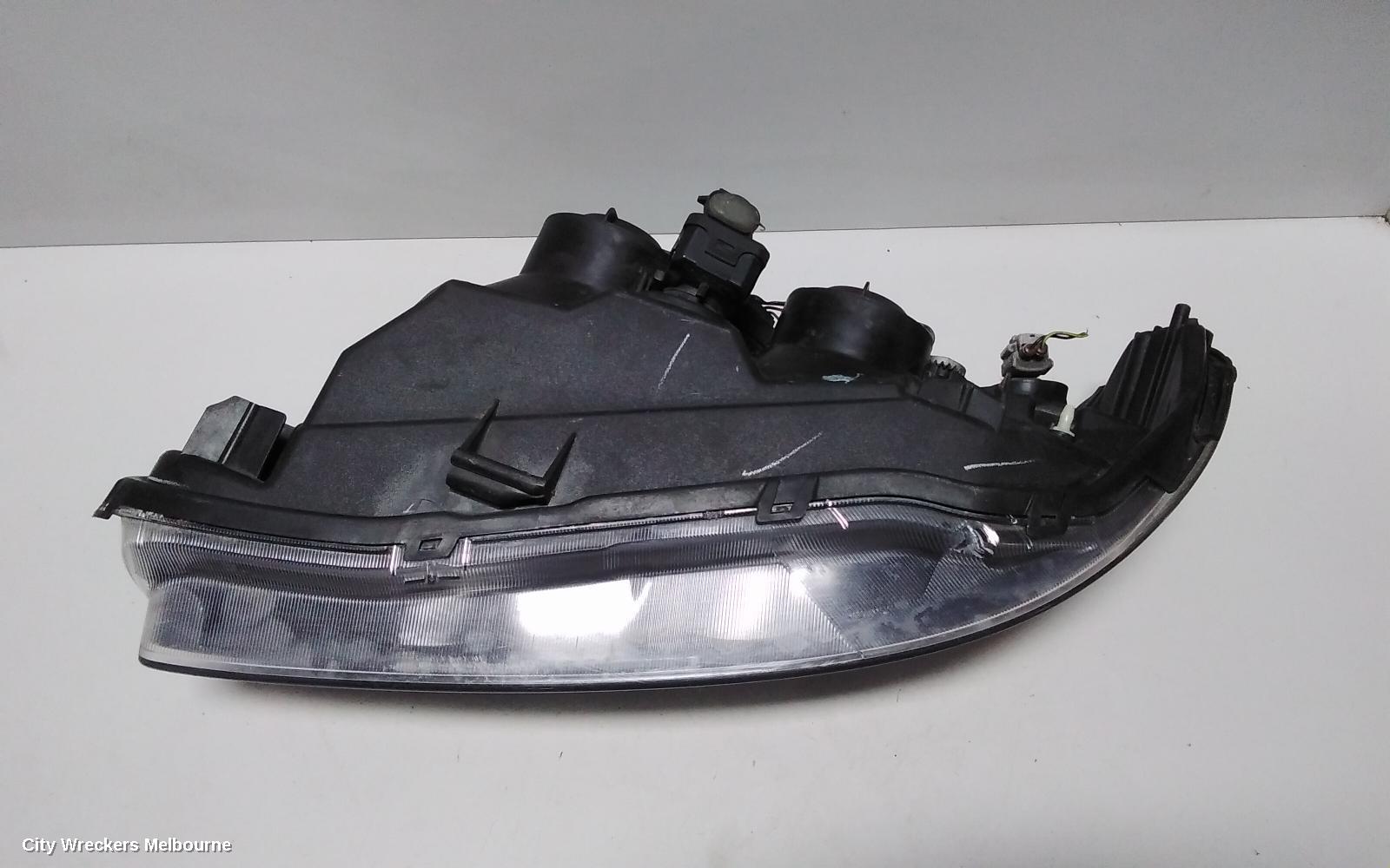 NISSAN PULSAR RIGHT HEADLAMP, N16, HATCH, 1 PIECE H/LAMP + C/LIGHT, GREY BACKING TYPE, 06/2001 - 12/2005