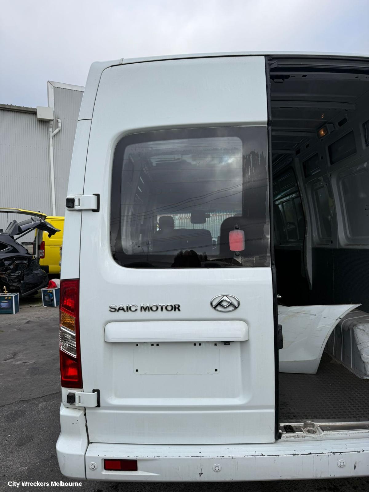 LDV V80 RIGHT FRONT DOOR, 01/2013 - 12/2023