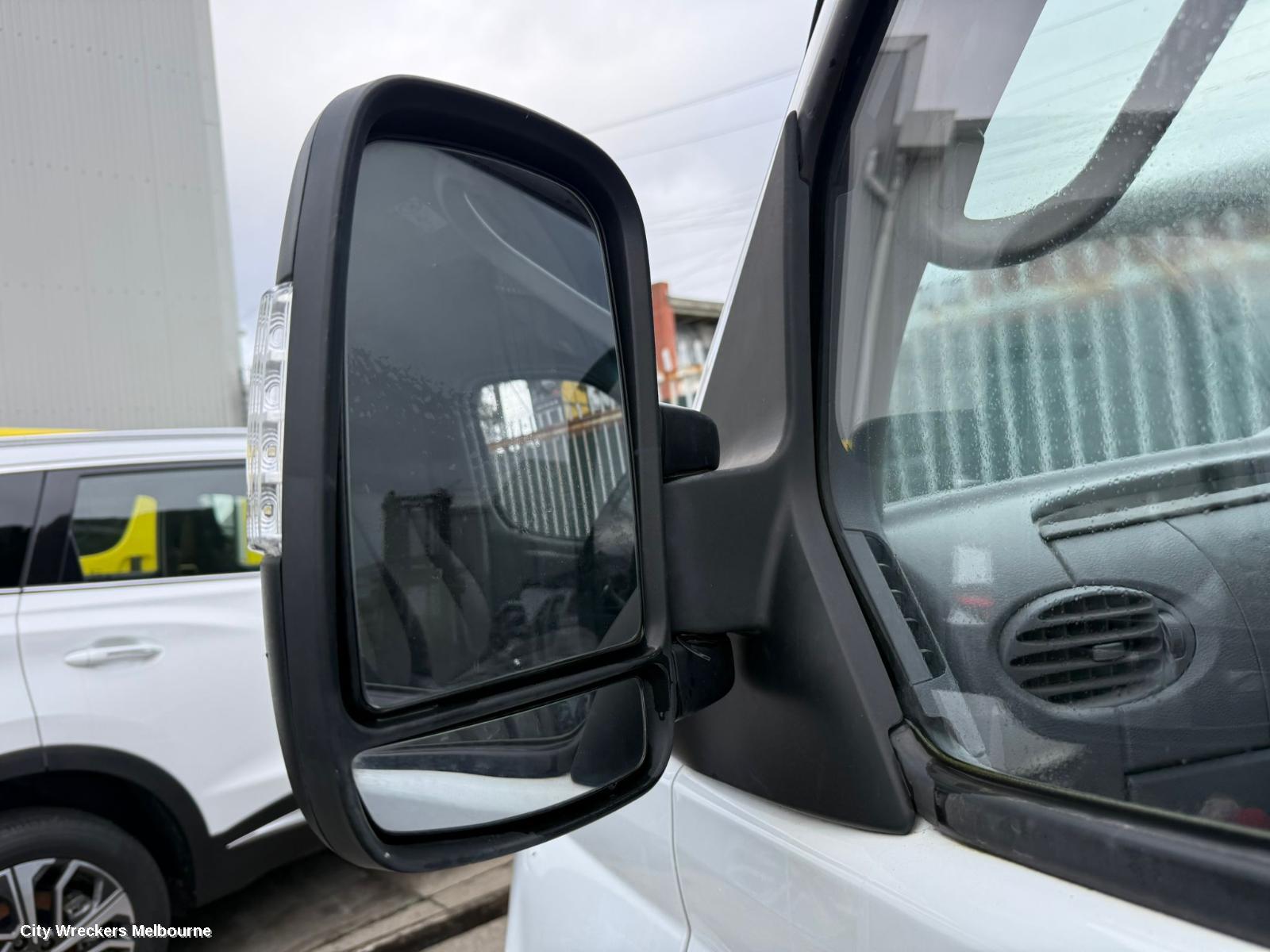 LDV V80 RIGHT FRONT DOOR, 01/2013 - 12/2023