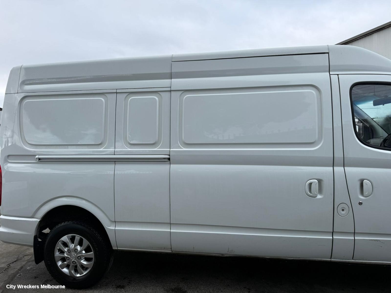 LDV V80 RIGHT FRONT DOOR, 01/2013 - 12/2023