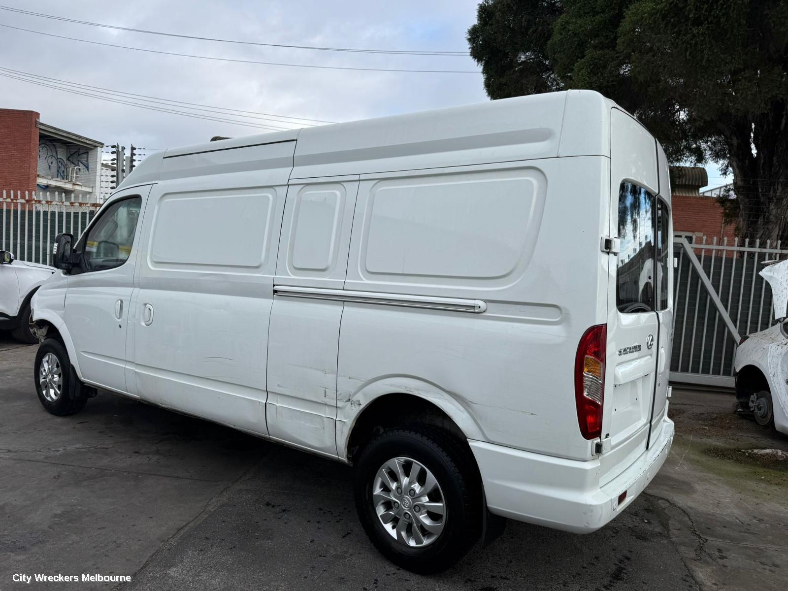 LDV V80 RIGHT FRONT DOOR, 01/2013 - 12/2023