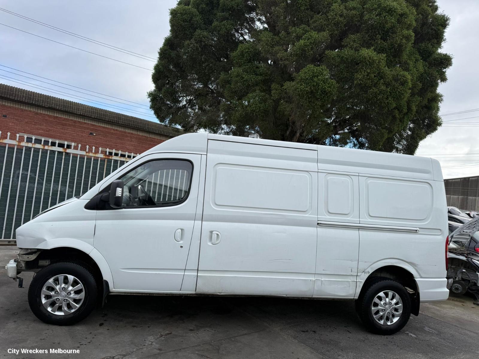 LDV V80 RIGHT FRONT DOOR, 01/2013 - 12/2023