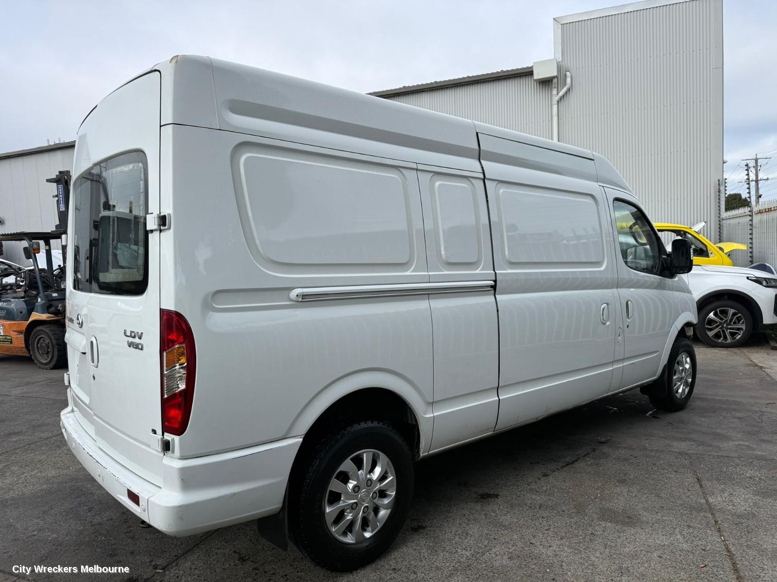 LDV V80 RIGHT FRONT DOOR, 01/2013 - 12/2023