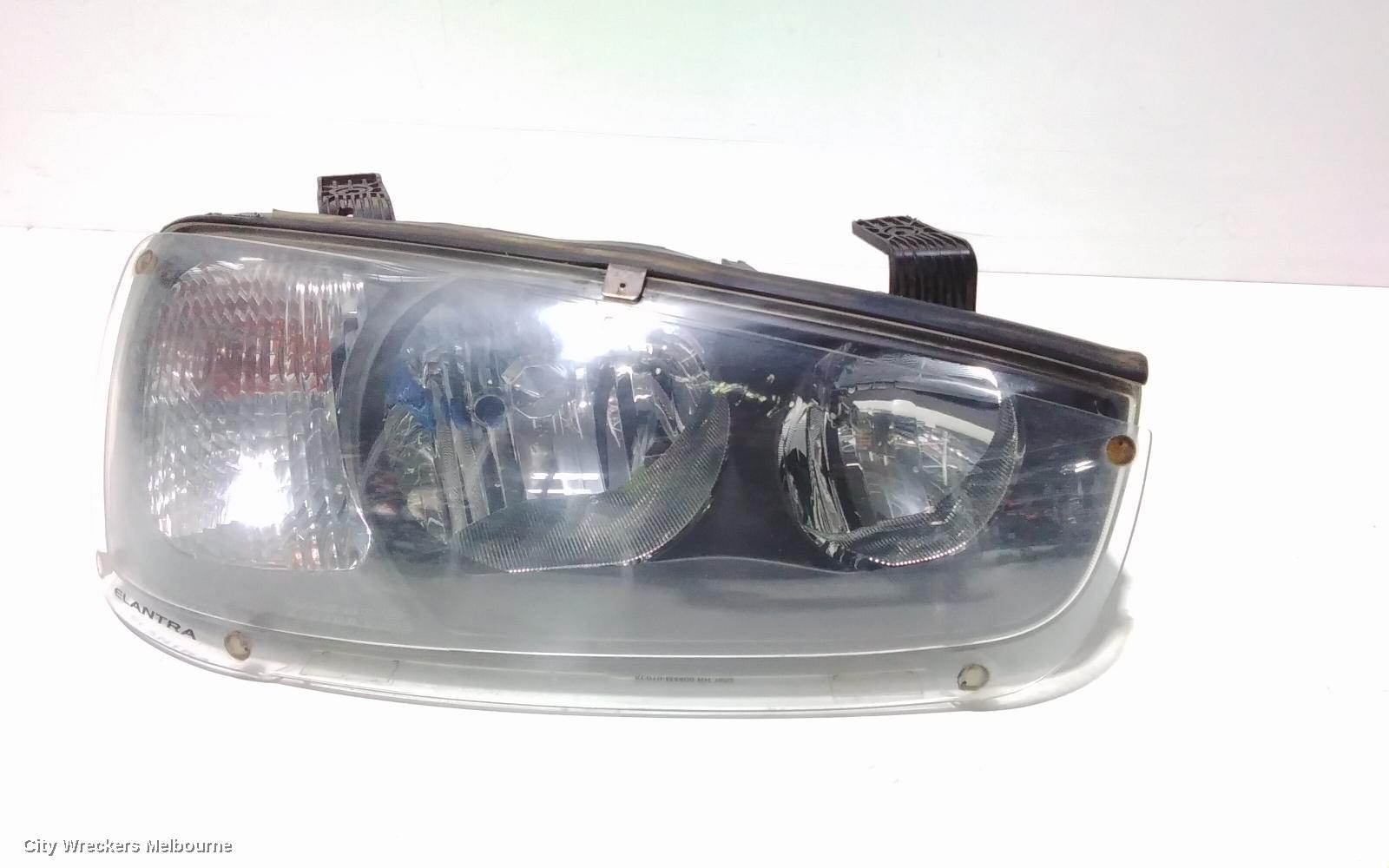HYUNDAI ELANTRA RIGHT HEADLAMP, XD, 11/2000 - 09/2003