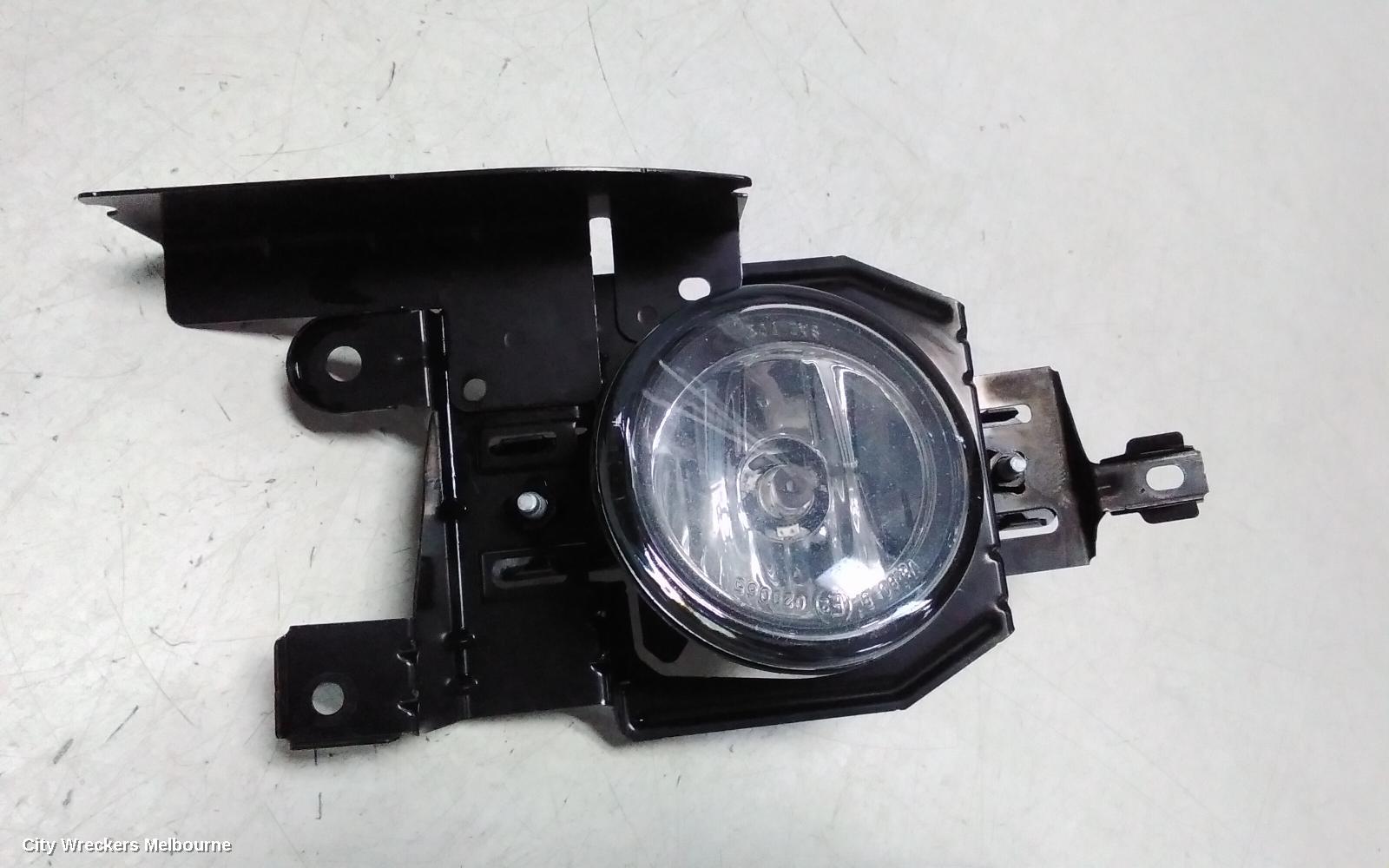 NISSAN MAXIMA RIGHT INDICATOR/FOG/SIDE, BUMPER FOGLAMP, J31, 12/2005 - 05/2009