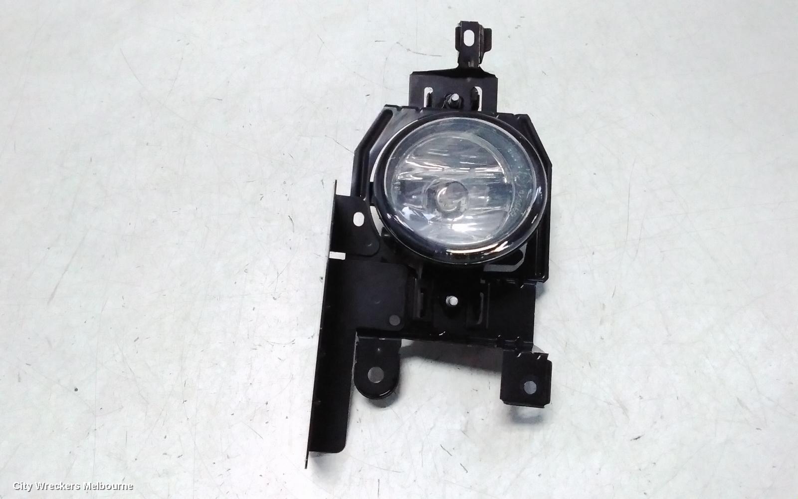 NISSAN MAXIMA RIGHT INDICATOR/FOG/SIDE, BUMPER FOGLAMP, J31, 12/2005 - 05/2009