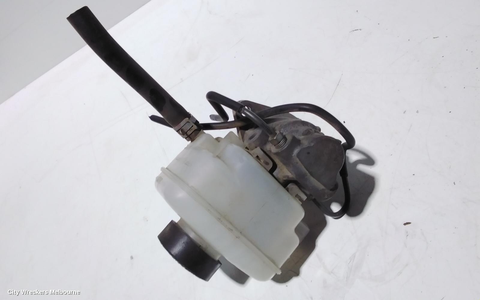 TOYOTA HIACE MASTER CYLINDER, TRH, PETROL, 03/2005 - 02/2015