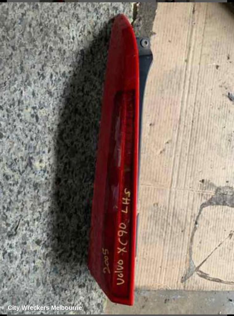 VOLVO XC90 LEFT TAILLIGHT, UPPER, 07/2003 - 08/2006