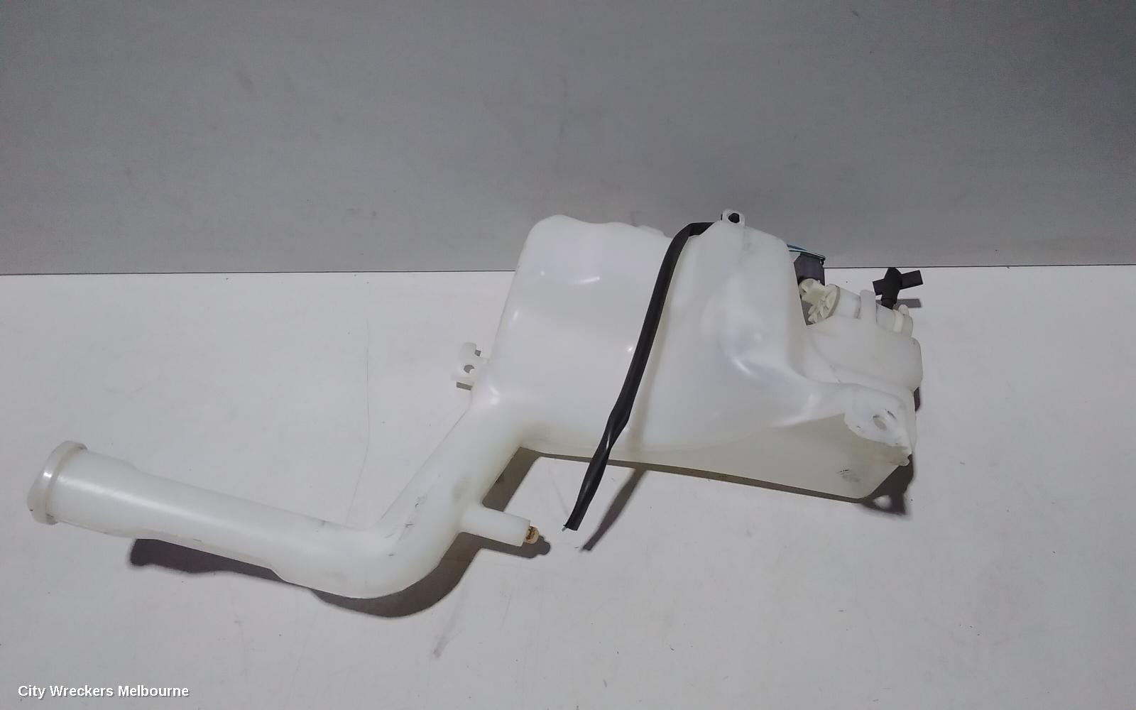 MAZDA 2 WASHER BOTTLE, DE SERIES, 09/2007 - 09/2014