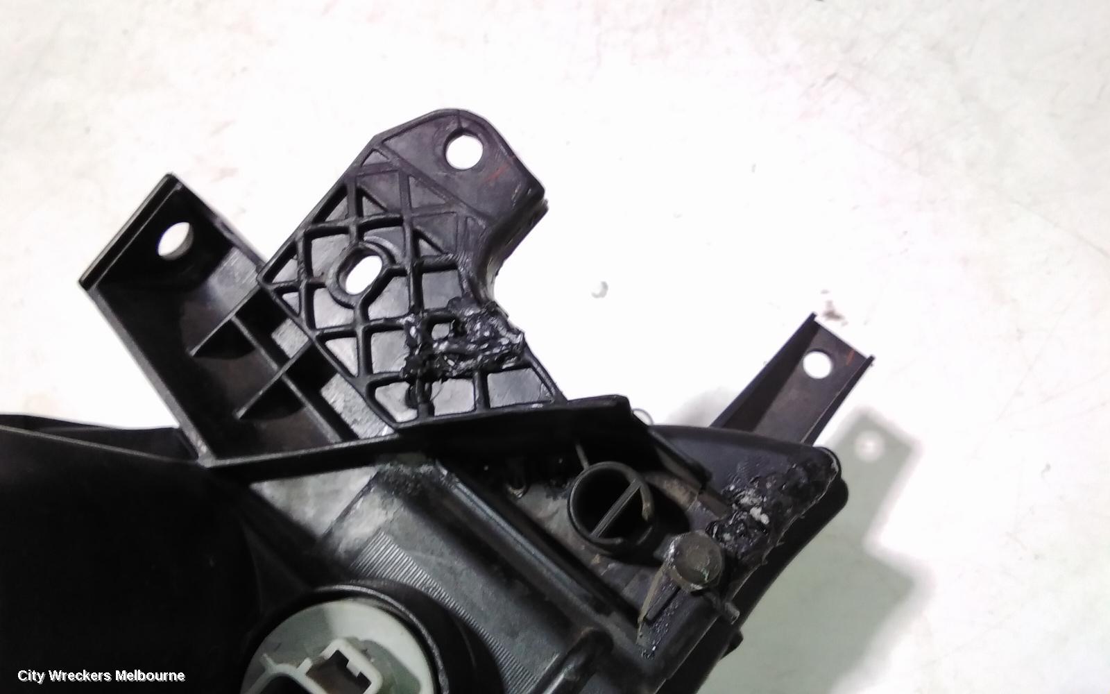 MITSUBISHI GRANDIS LEFT HEADLAMP, BA, 04/2004 - 03/2010